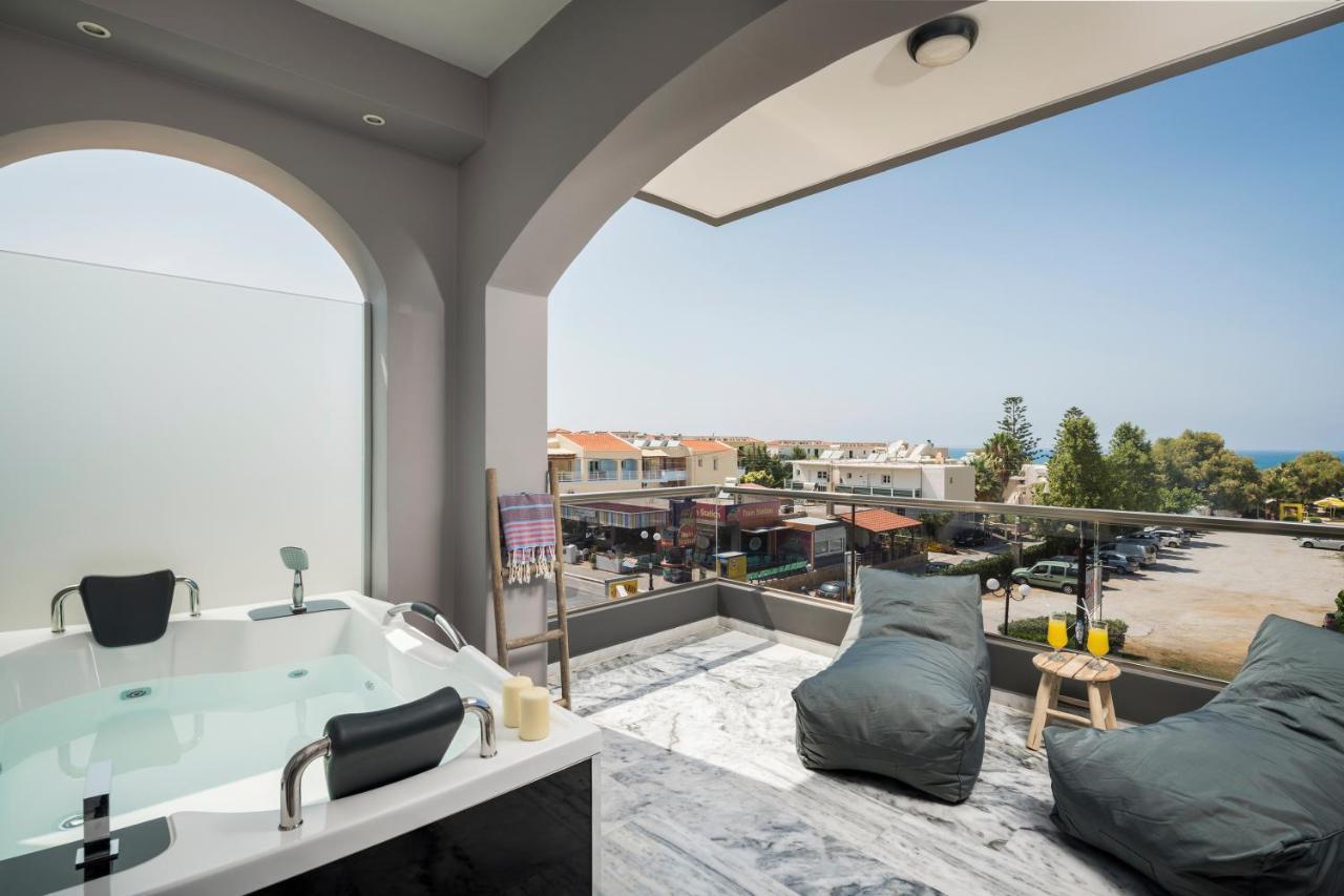 Sun Ray Luxury Apartments Agia Marina  Ngoại thất bức ảnh